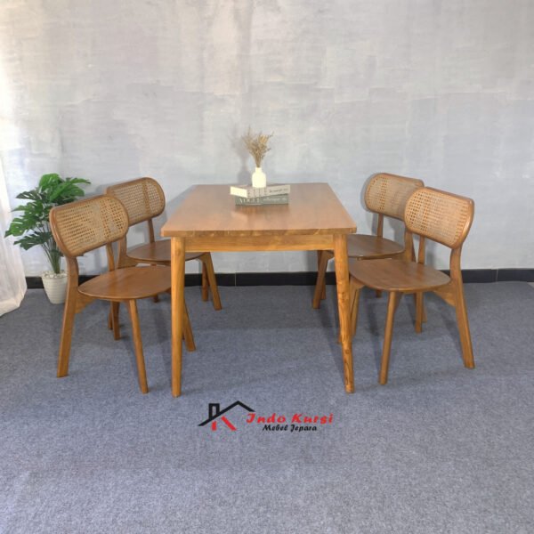Set Kursi Makan Kacang Rotan Alami