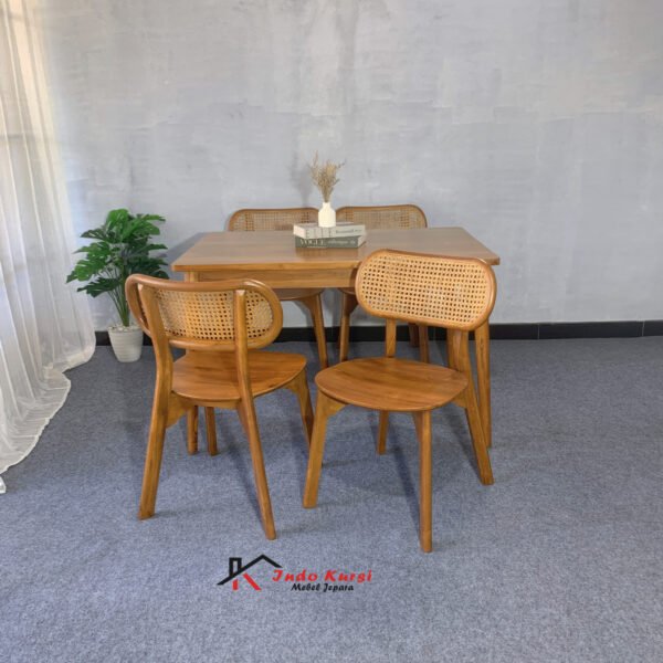 Set Kursi Makan Kacang Rotan Alami2 Set Kursi Makan Kacang Rotan Alami