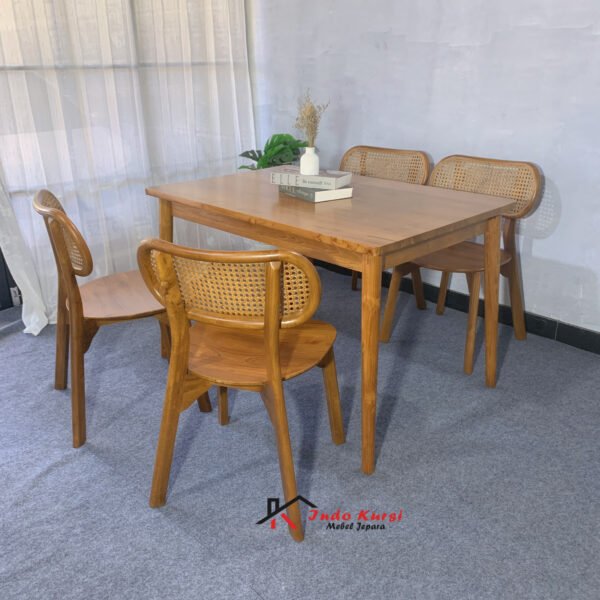 Set Kursi Makan Kacang Rotan Alami5 Set Kursi Makan Kacang Rotan Alami